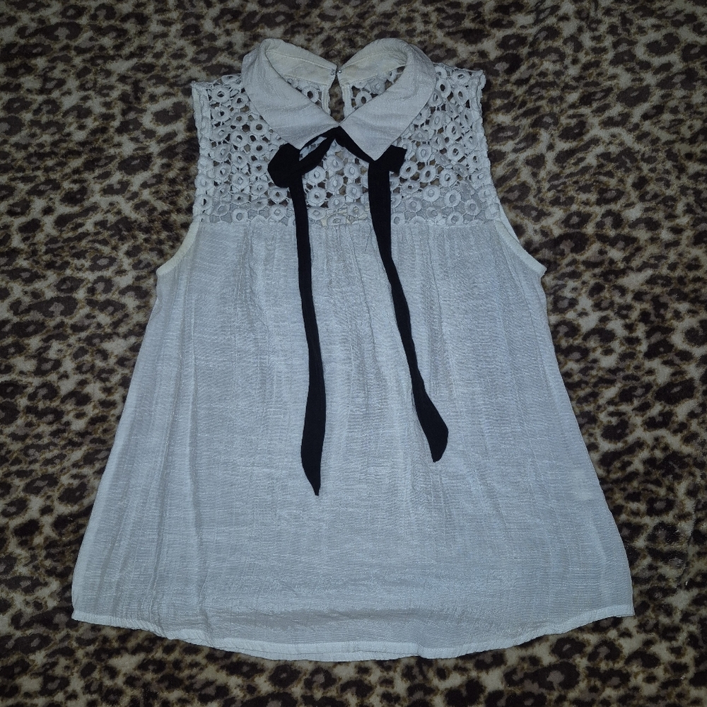 Women's Sleeveless Bow Top S - Picture 6 of 10